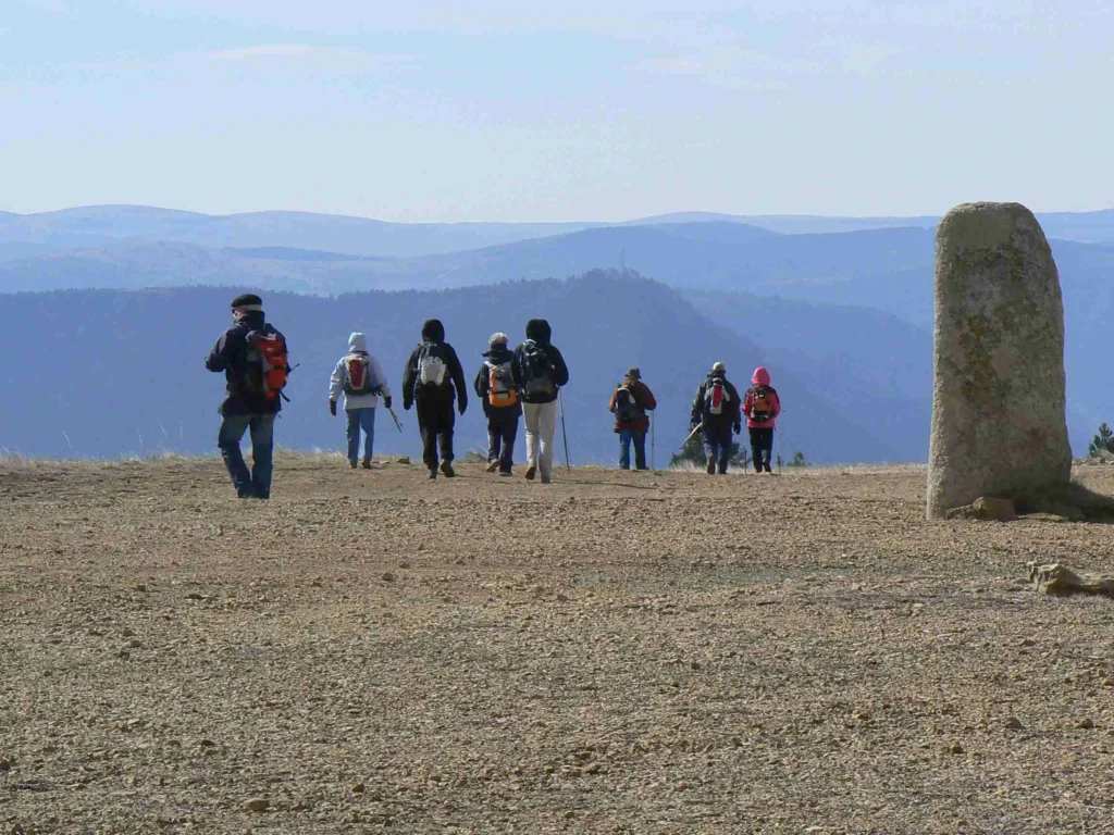 des marcheurs dans la cham des bondons