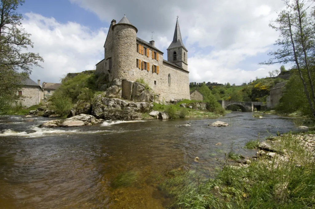 Saint Juéry Eglise et Bès
