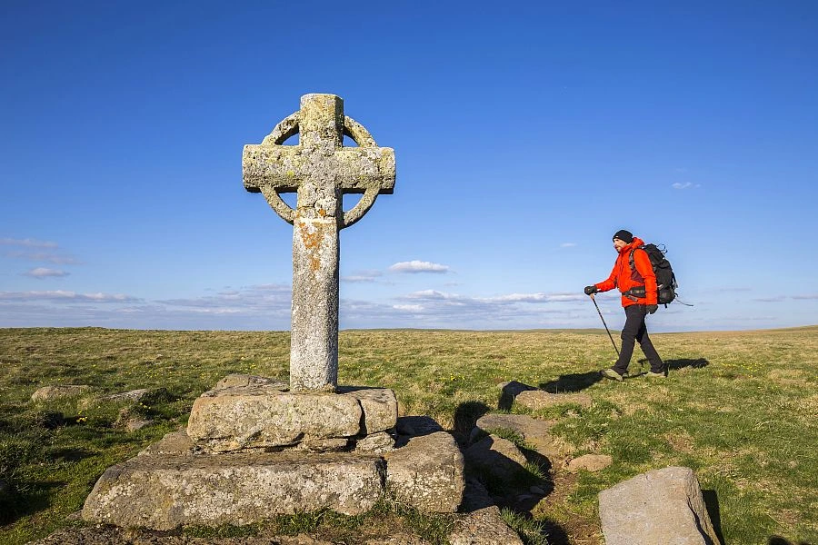 sur le GR la croix de la rode