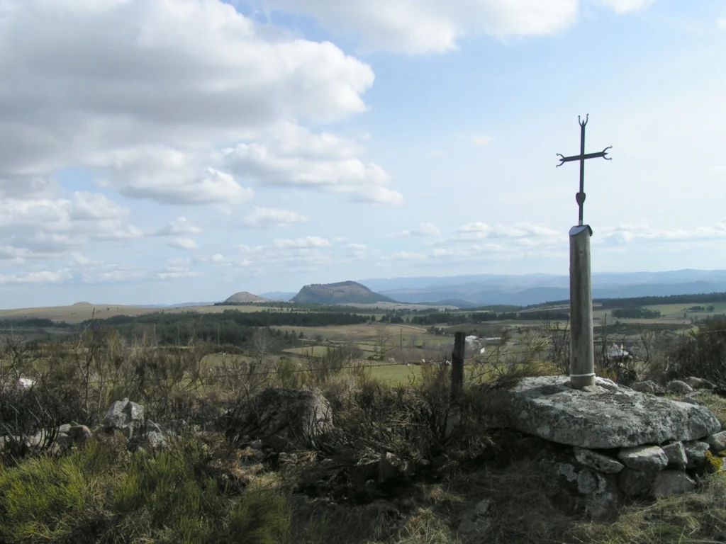 vue sur les puechs des Bondons