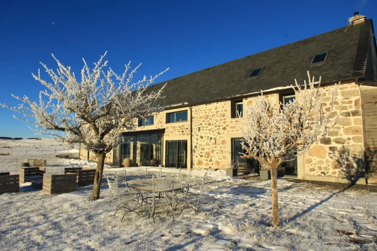 borie aubrac en hiver