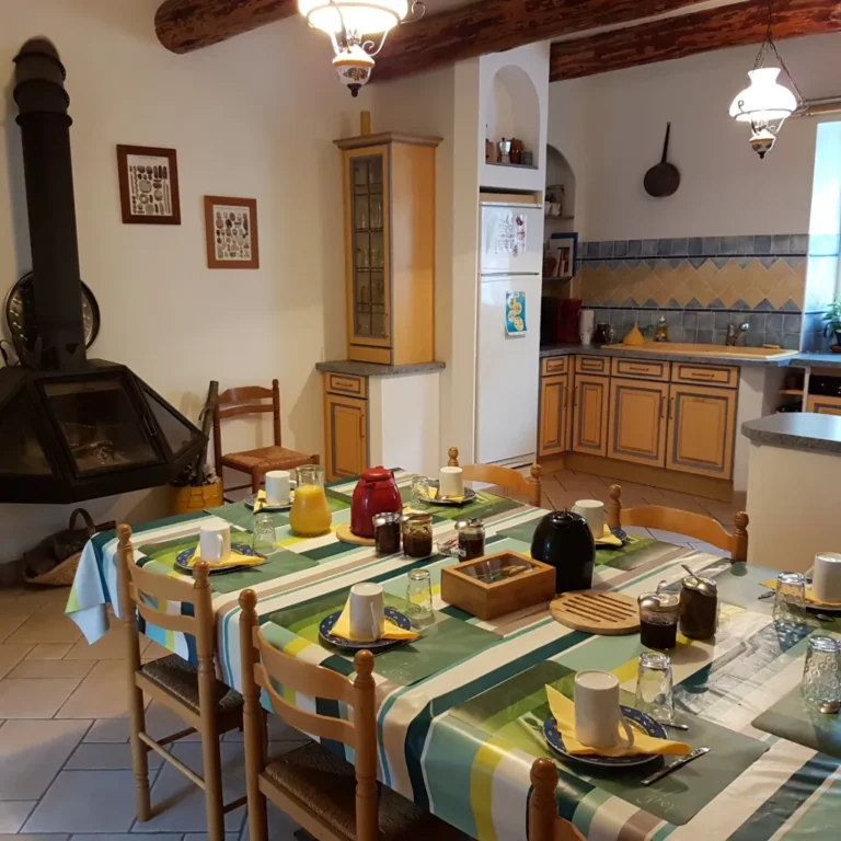 Gîte Figourière petit déjeuner