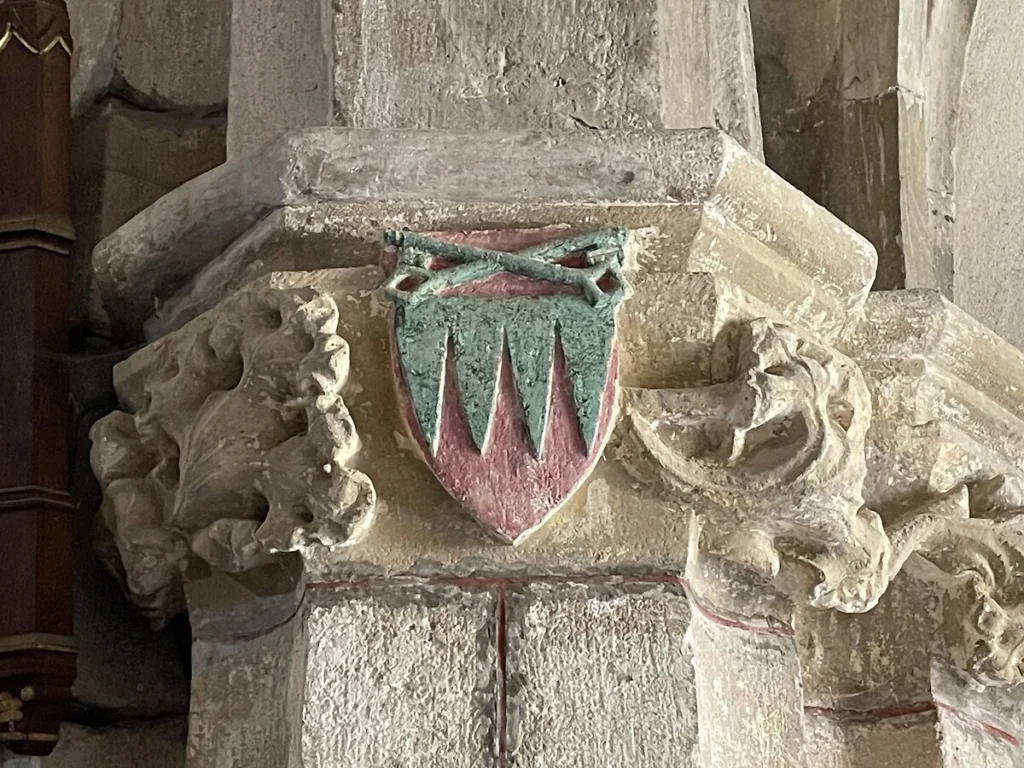 les armes d'Urbain V dans l'église