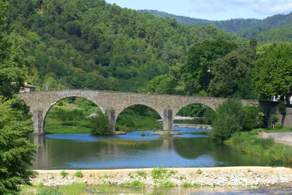 vieux pont de Saint jean