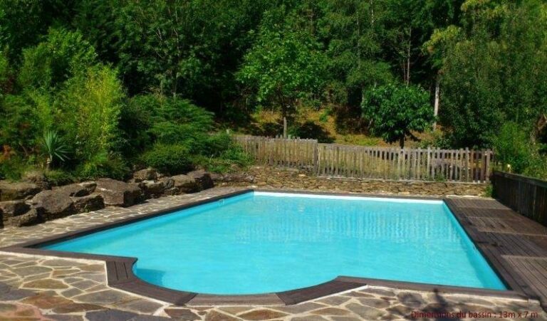 piscine camping garde