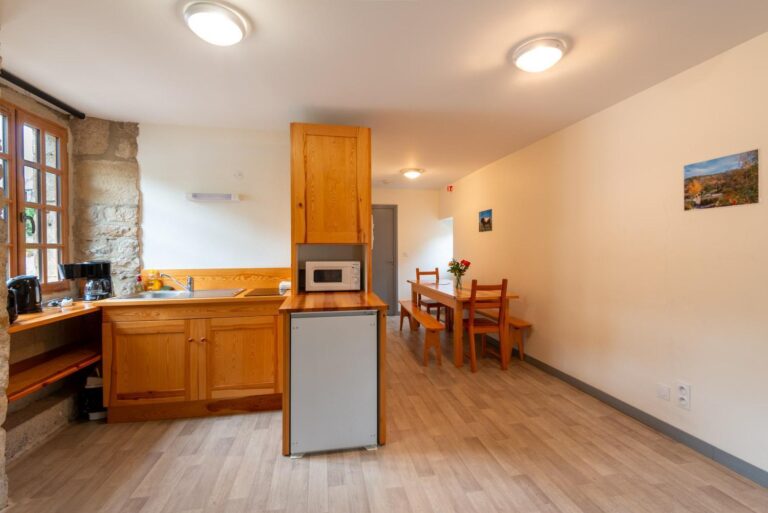 gîte prieur cuisine